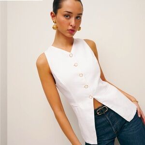 Brand new Reformation Aspen Vest size 6
